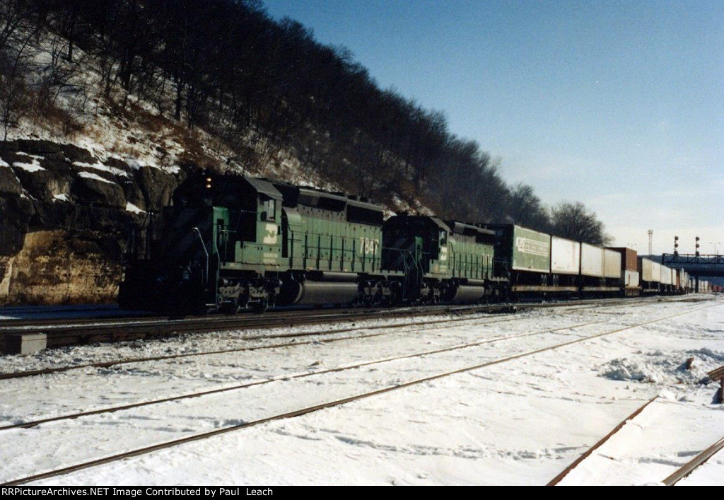 Westbound intermodal